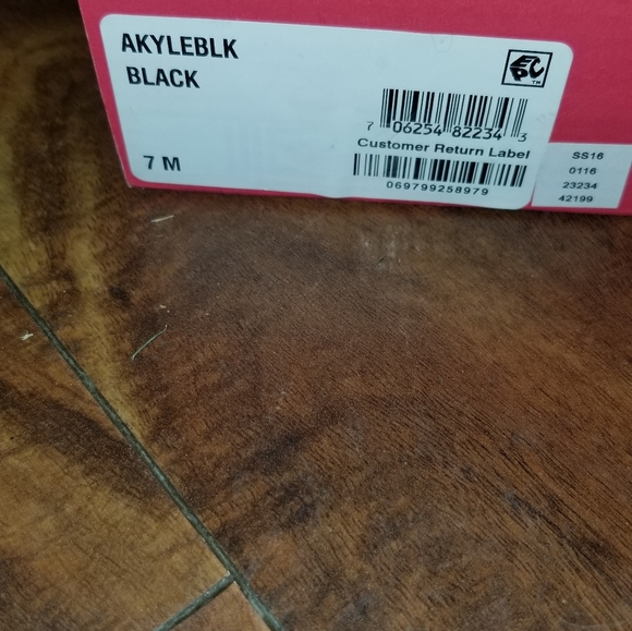 AKYLE BLACK SANDALS - Picture 7 of 7